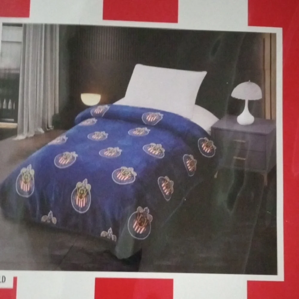 Chivas de Guadalajara Reversible Twin Soccer Blanket S.V.T Plush